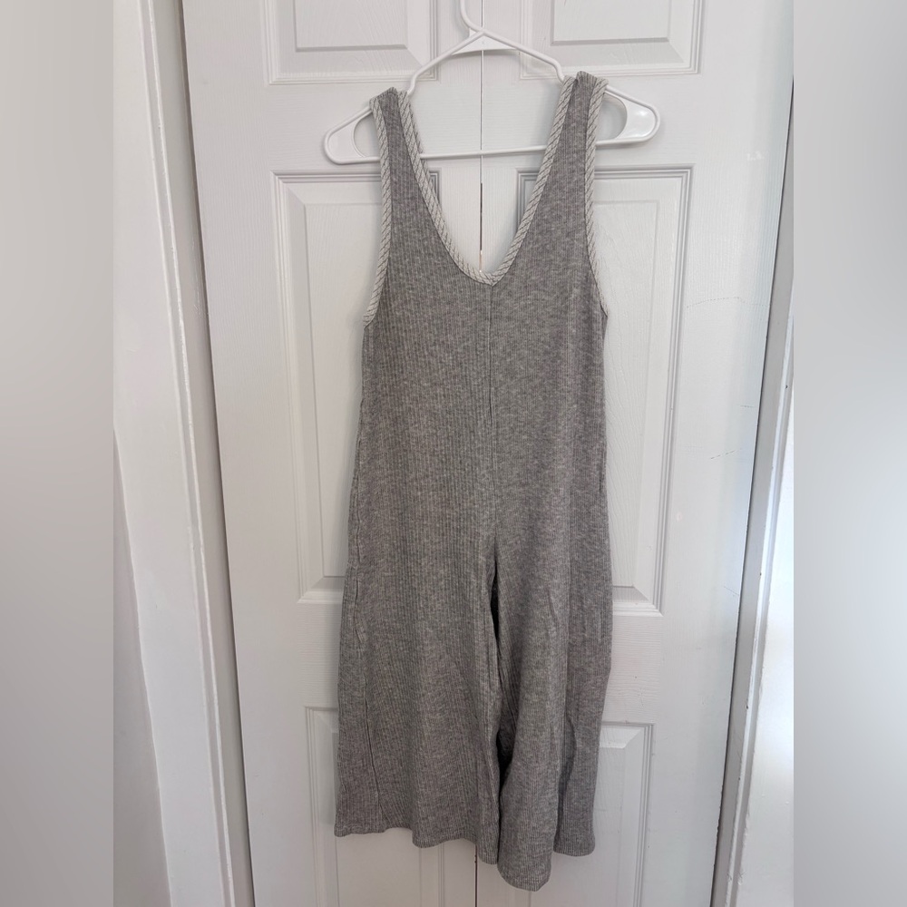 Shop Stevie Light Gray Knit Apparel